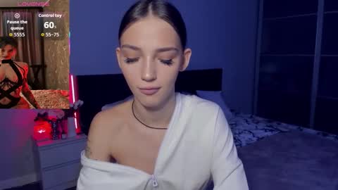 Sophie online show from November 27, 5:59 am