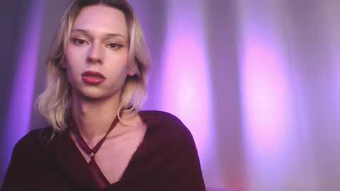 sophiediamond_x online show from October 13, 2:19 pm