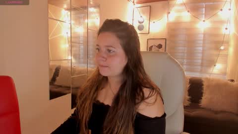 Sophie  online show from November 19, 1:32 pm