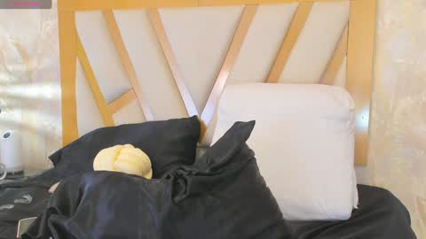 Sophie online show from January 30, 4:24 pm