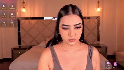 Sophie online show from June 17, 4:17 am