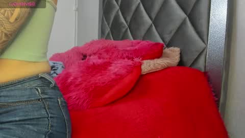 Snapshot of sophiia_gomezz_ chatting on September 17, 7:23 am sophi online show from September 17, 7:23 am