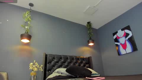 Sophie Taylor online show from February 15, 11:25 pm