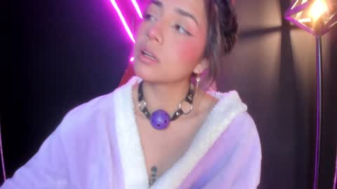 SOPHY ROGERS online show from January 20, 2:46 pm