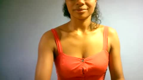 sourayaa online show from April 15, 6:22 pm