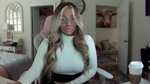 Your Barbii online show from February 12, 2:32 pm