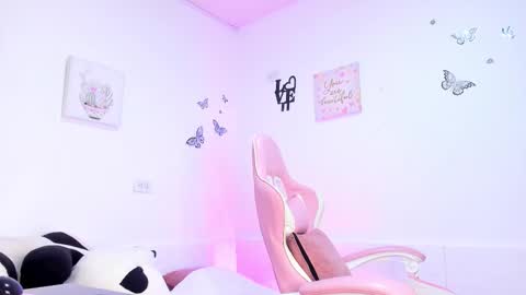 Alicia PVT OPEN online show from October 18, 12:04 am