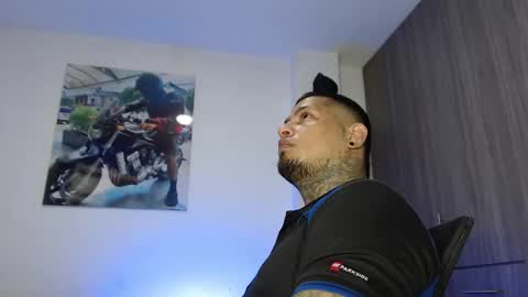 soy_apolo online show from May 20, 10:32 am