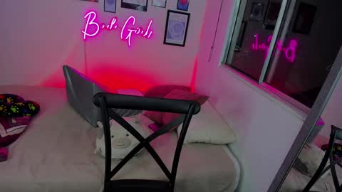 Nicki OF  online show from December 27, 2:47 am