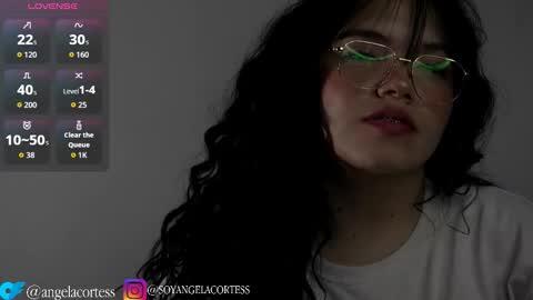 soyangelacortes online show from October 8, 6:08 am