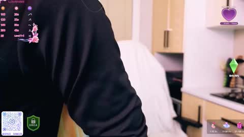 space danger online show from October 18, 2:32 pm