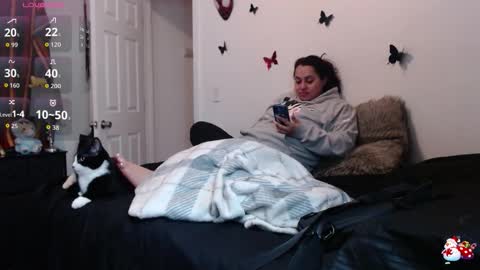 spanishcouple4255 online show from December 16, 10:38 pm