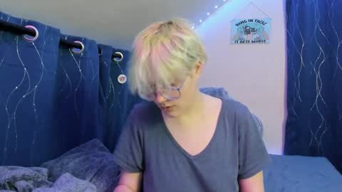 Atticus Pendragon online show from February 15, 4:26 am