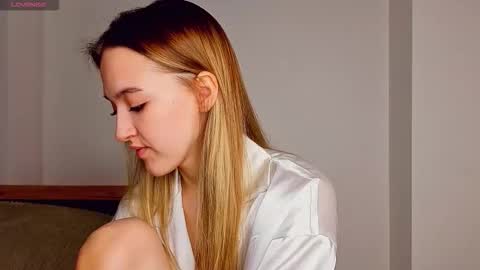 Mary online show from January 6, 8:24 pm