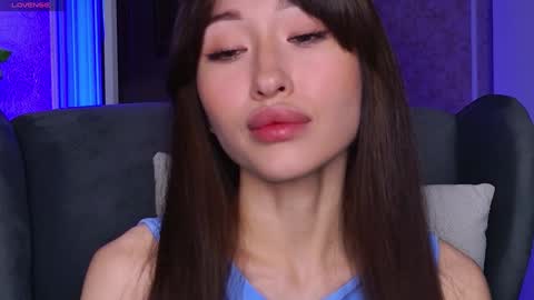 Snapshot of special_person chatting on January 25, 2:36 pm Nicole online show from January 25, 2:36 pm