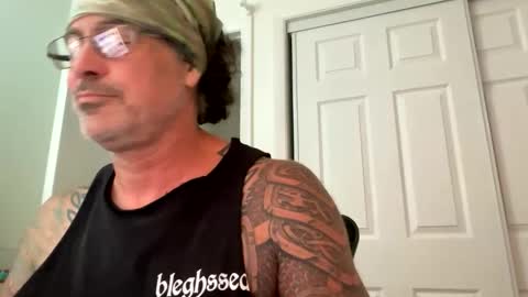 specter1972 online show from December 21, 7:09 pm