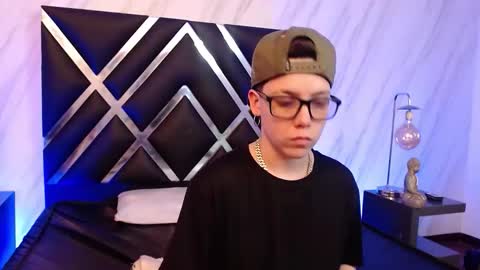 spencerm_ online show from January 9, 10:04 pm