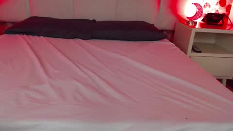 spencerm_ online show from November 3, 7:59 pm