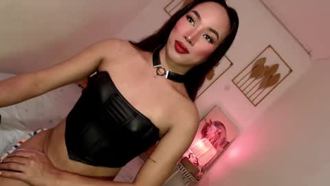 Alora online show from March 11, 4:29 pm