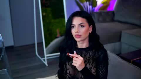 Spicy Maple online show from February 7, 7:50 pm