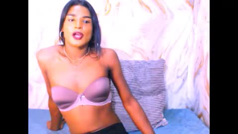 spicybarbie4u online show from April 2, 6:26 pm