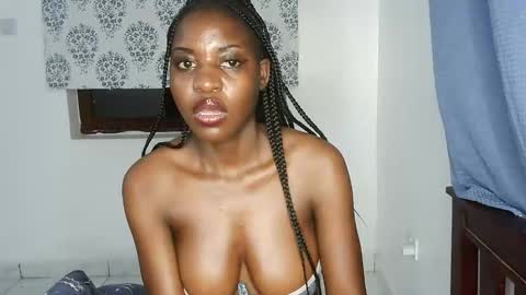Snapshot of spicysashaa chatting on September 11, 1:07 am spicysashaa online show from September 11, 1:07 am