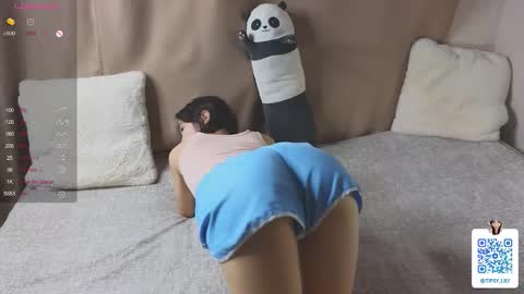 Tipsy online show from November 25, 5:45 pm