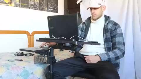 Marco. When Im offline you can view premium content in bio online show from February 10, 8:09 am