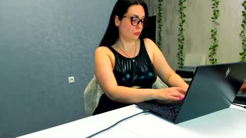 Lilith online show from March 27, 9:16 pm