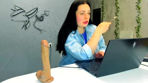 Lilith online show from January 10, 1:22 am