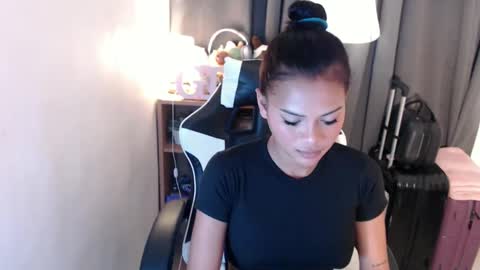 Snapshot of spoileme_babexx chatting on February 6, 5:25 am CALL ME RAINE online show from February 6, 5:25 am