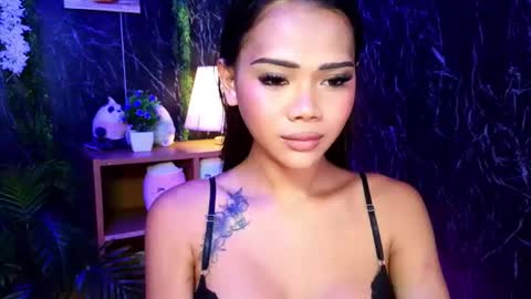 Snapshot of spoileme_babexx chatting on October 26, 8:15 am CALL ME RAINE online show from October 26, 8:15 am