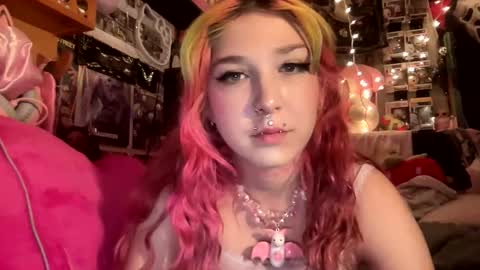 Pixie online show from May 24, 12:40 am
