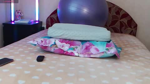 Tips are the best compliment to a woman online show from October 8, 8:42 am