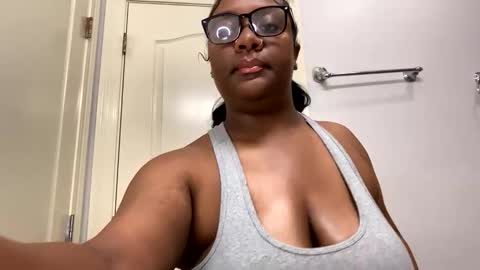 spreadthatassssssssss online show from April 29, 10:31 am