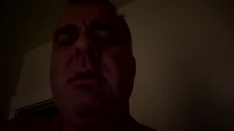 Snapshot of sprtsnut33 chatting on January 10, 1:32 am sprtsnut33 online show from January 10, 1:32 am