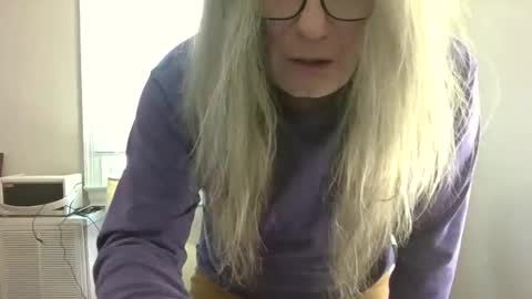 spunslut212 online show from February 28, 8:35 pm