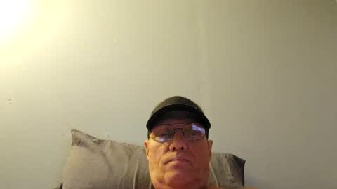 squeeze_it_out online show from July 7, 6:04 am