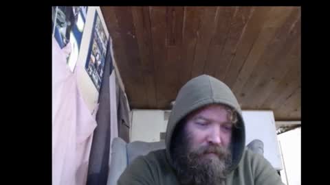 Snapshot of squegly chatting on January 4, 9:32 am Bryan online show from January 4, 9:32 am