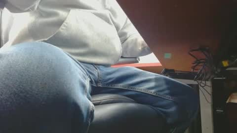 make me cum c2c talk to me online show from April 7, 9:17 pm