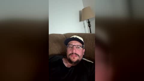 squirrlycock1 online show from May 19, 3:46 am