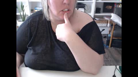 Messi Jessi online show from February 21, 4:37 pm