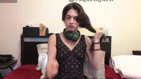 Earthling Gurl Michelle Allergy online show from April 10, 10:03 pm