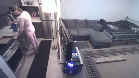 sqwindak online show from December 26, 5:47 am