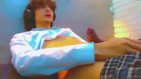 ethan online show from September 23, 2:33 pm