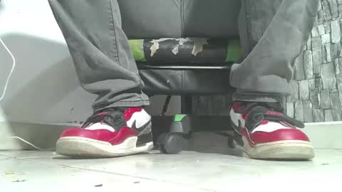 sr master cum its my old account online show from December 4, 2:33 am