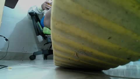 Snapshot of srfindomfeet_ chatting on February 13, 7:03 am sr master cum its my old account online show from February 13, 7:03 am