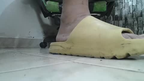 sr master cum its my old account online show from October 10, 5:02 am