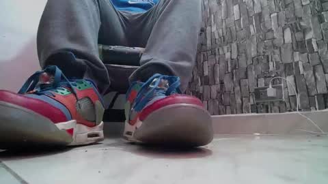 Snapshot of srfindomfeet_ chatting on March 2, 4:53 pm sr master cum its my old account online show from March 2, 4:53 pm