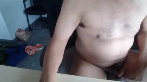 sroberts2269 online show from September 29, 3:11 pm